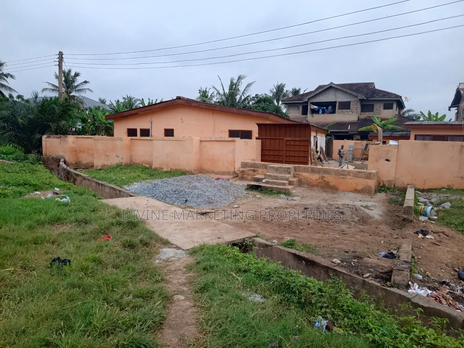 8bdrm Block of Flats in Washing Bay, Blue Kiosk for sale