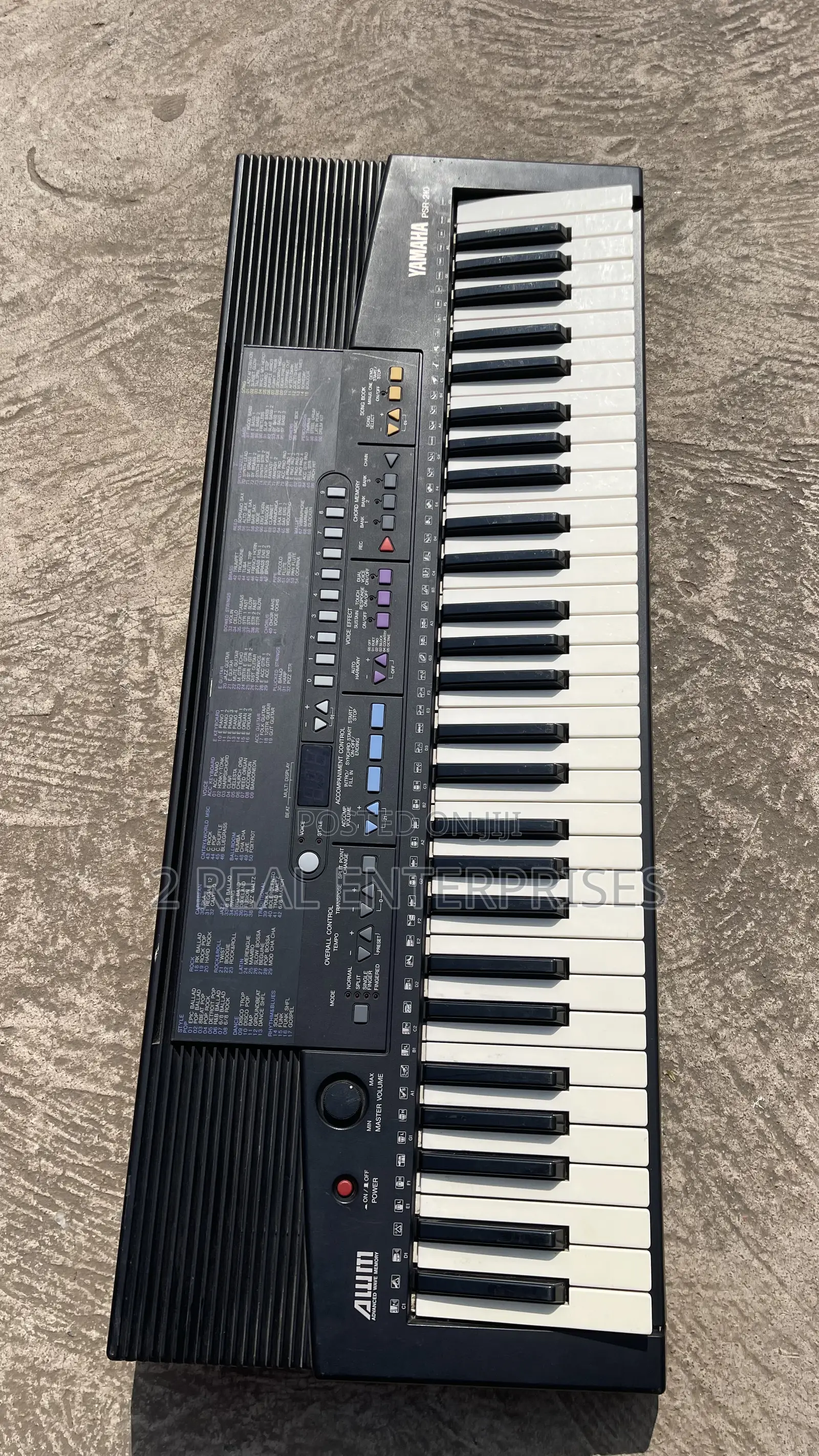 Yamaha PSR-310 With Advance Wave Memory