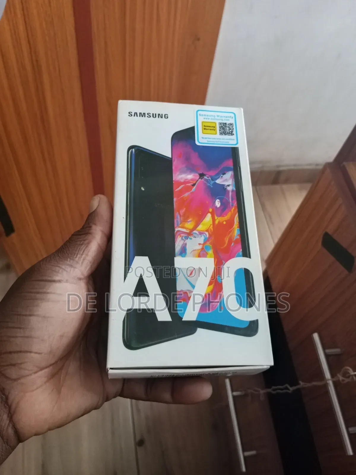 New Samsung Galaxy A70 128 GB Black