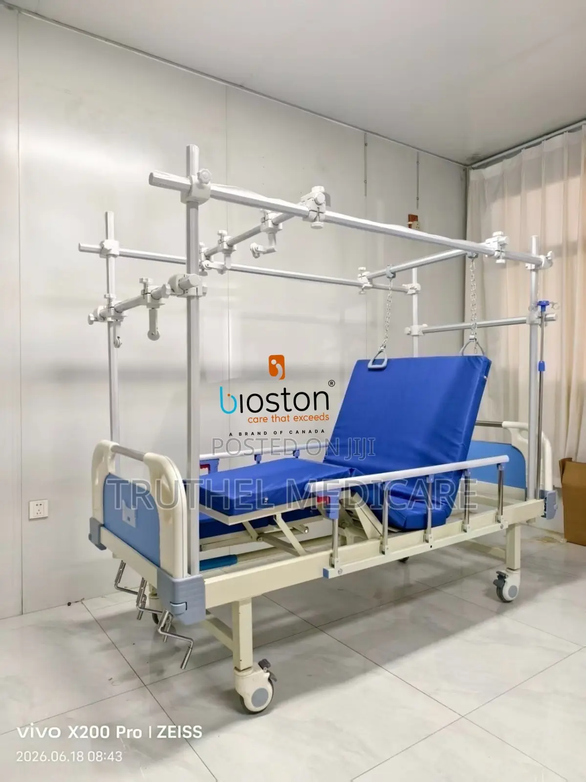 Orthopedic Hospital Bed With Monkey Poles