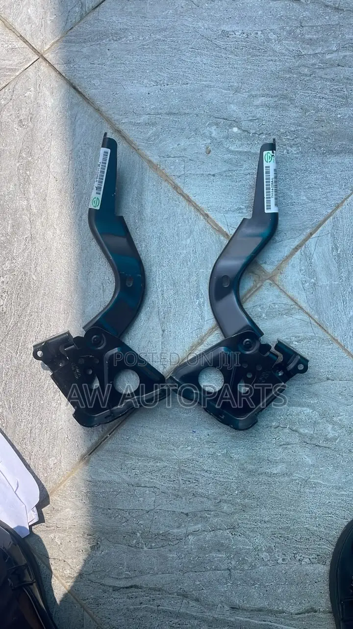 Toyota Highlander 2020 Hood Hinge