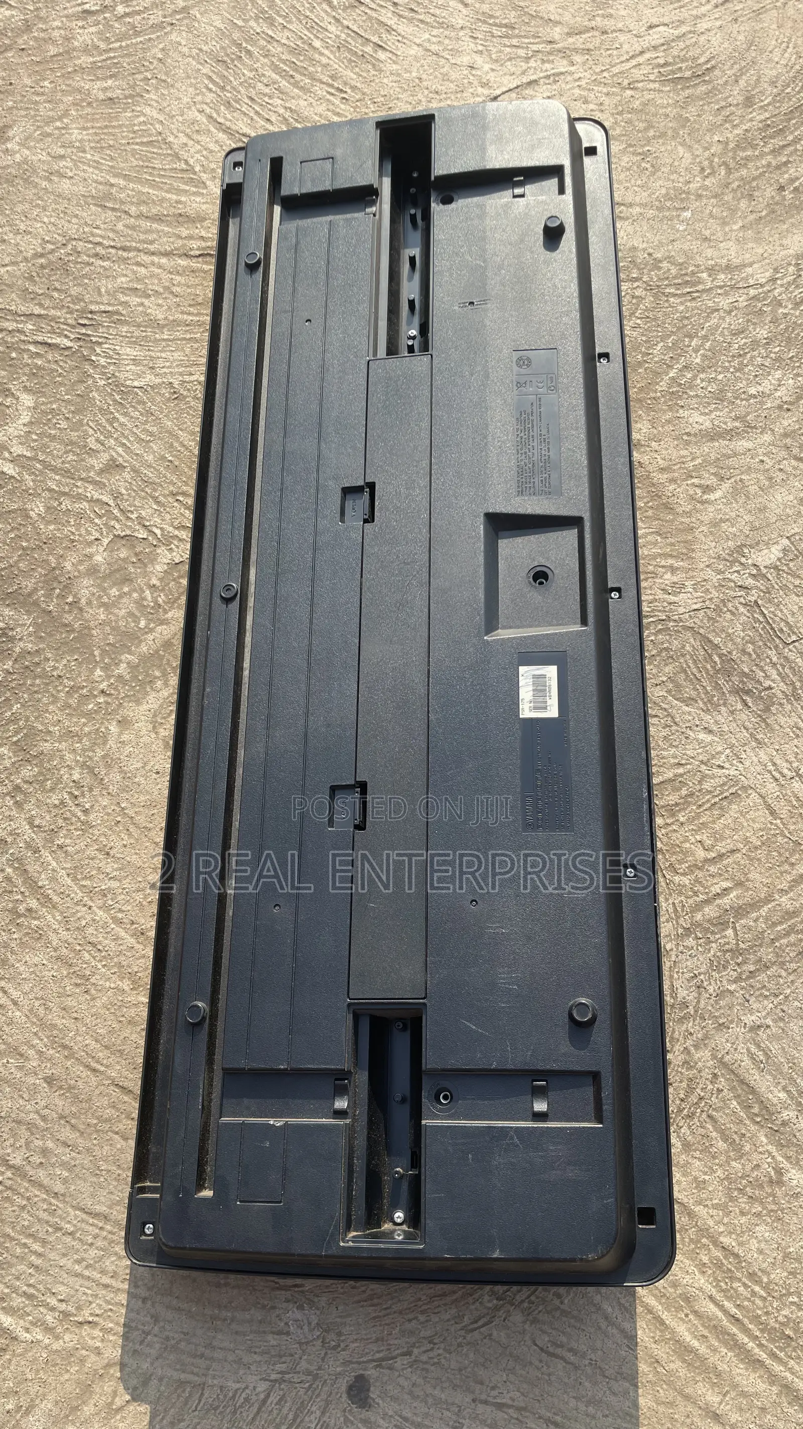 Yamaha PSR-175 Portatone Electronic Keyboard