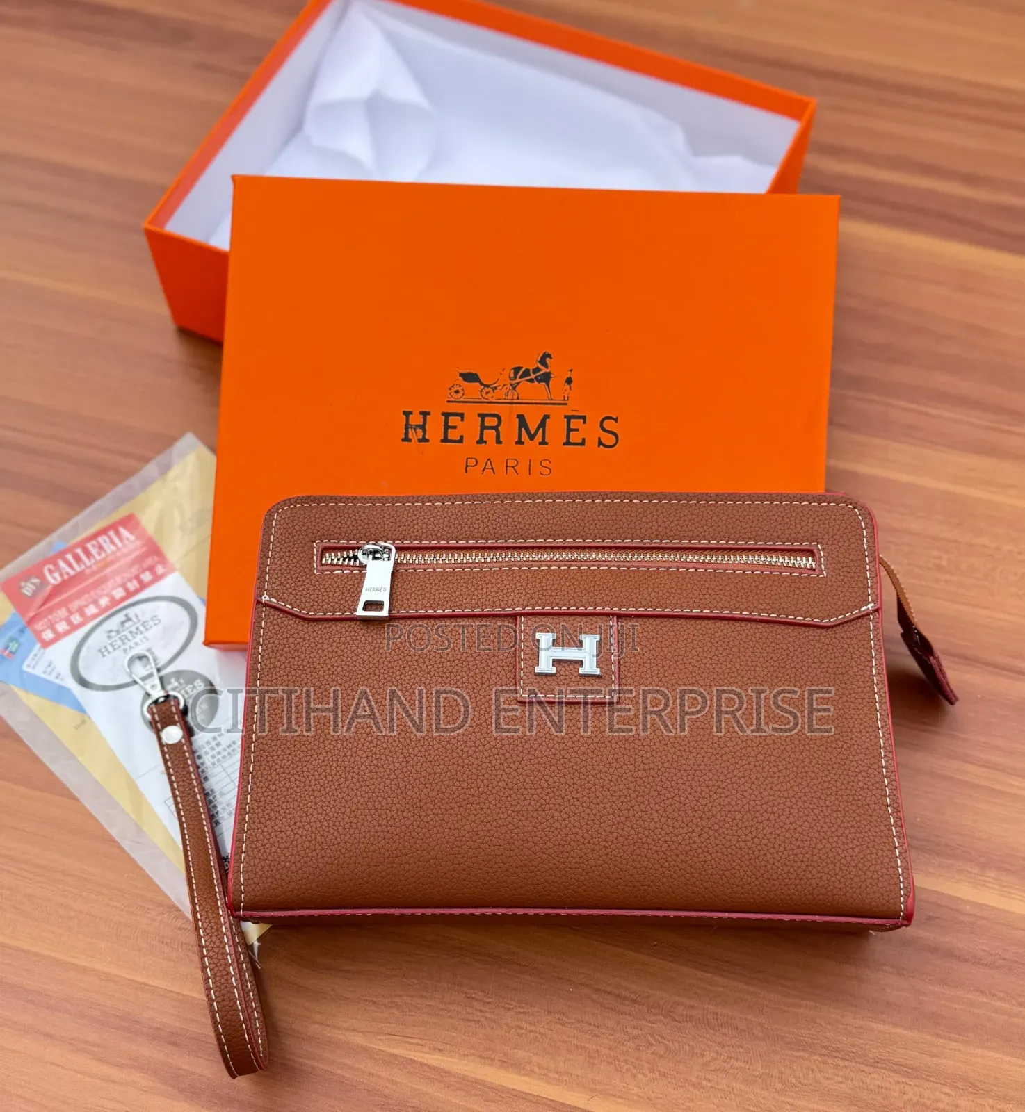 Quality Men's Clutch Bag - Durable Stylish!!