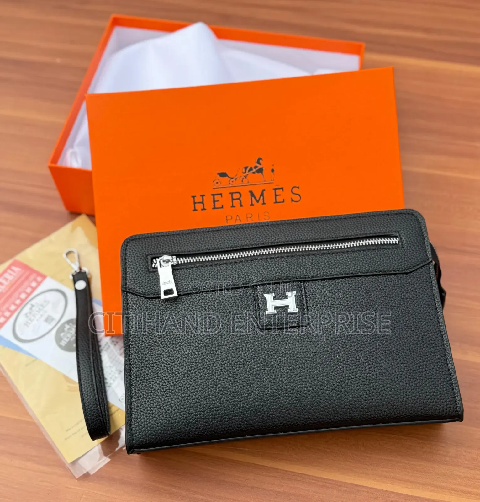 Quality Men's Clutch Bag - Durable Stylish!!