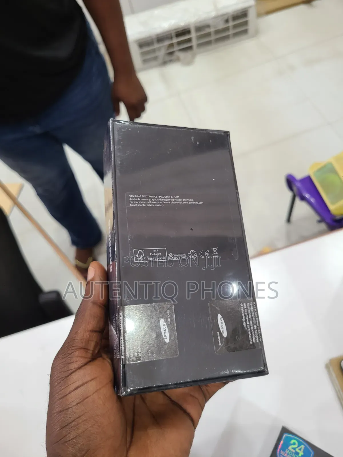 New Samsung Galaxy S21 5G 128 GB Black