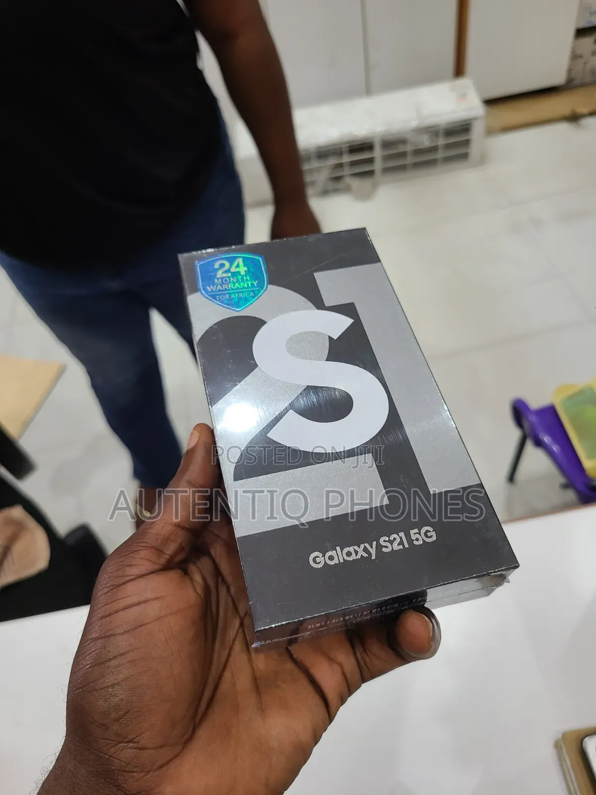 New Samsung Galaxy S21 5G 128 GB Silver