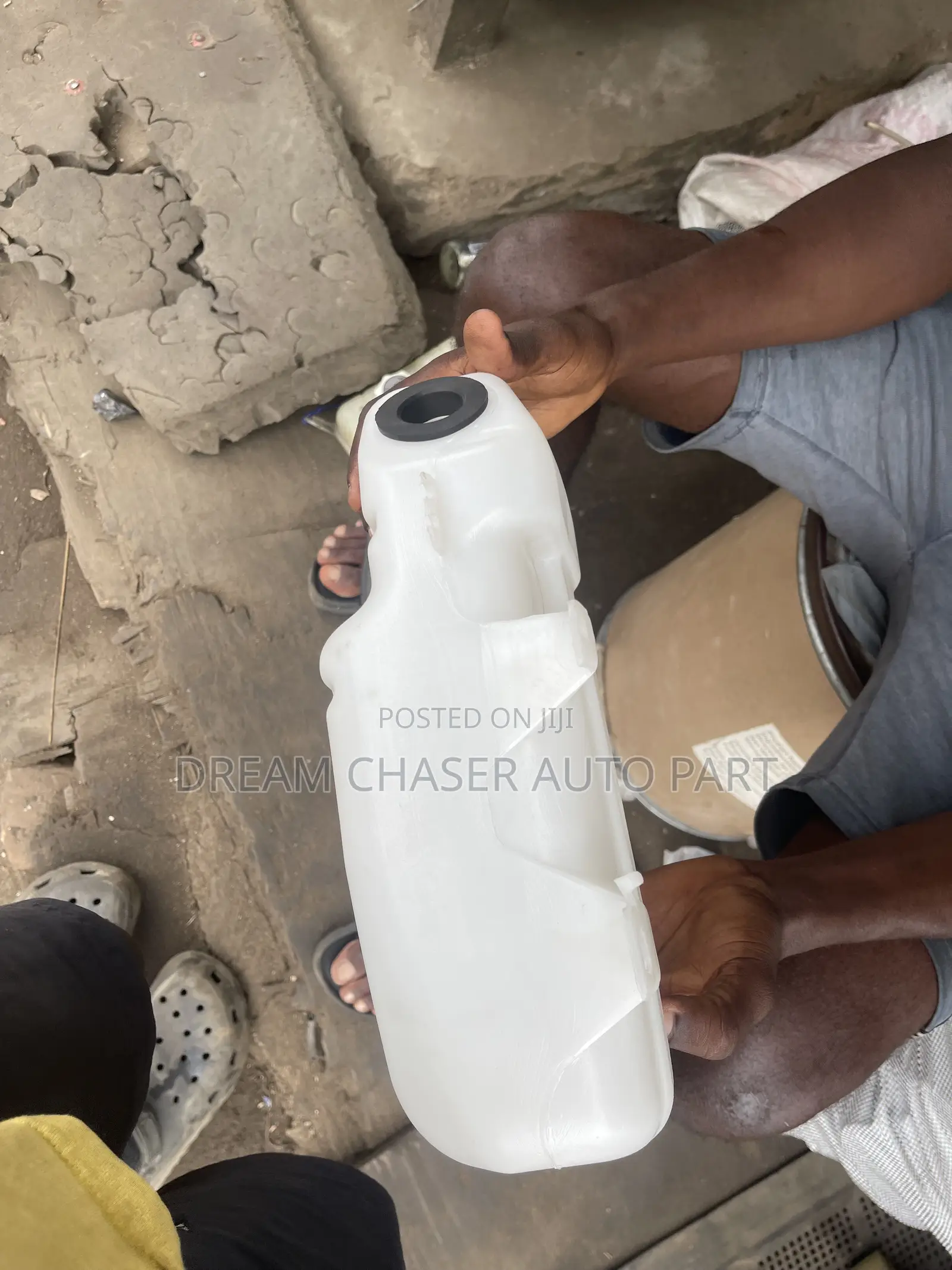 Wiper Wash Tank for All Cars