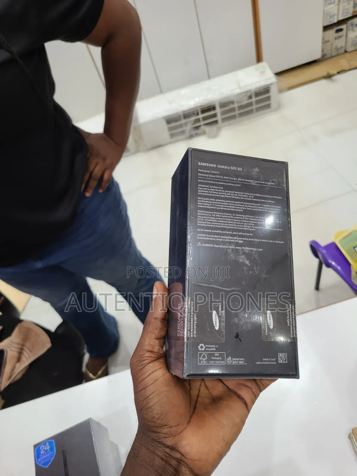 New Samsung Galaxy S20 128 GB Black