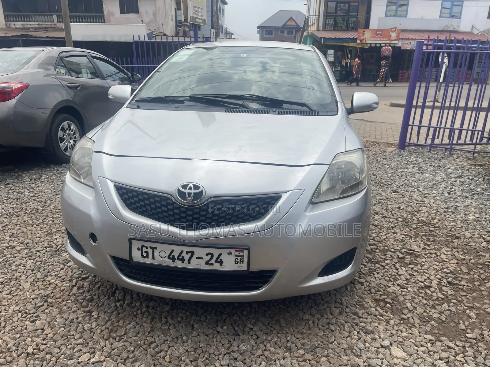 Toyota Belta 2010 Silver