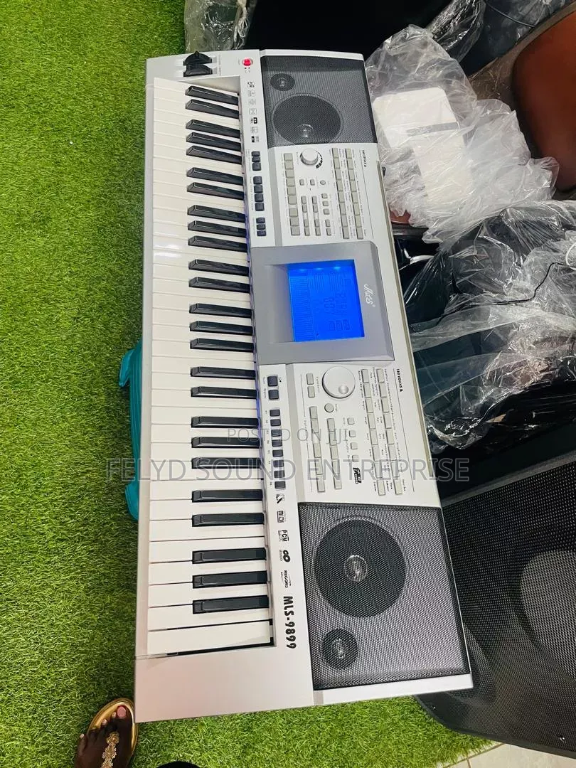 Miles MLS -9899 Electronic Keyboard for Learners.