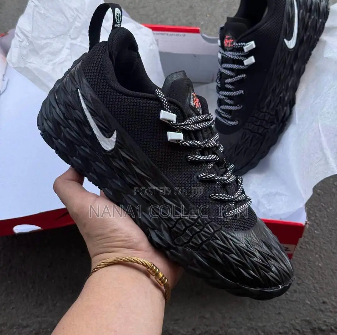 Nike S.T Charge “Detroit Tough” Basketball Shoes