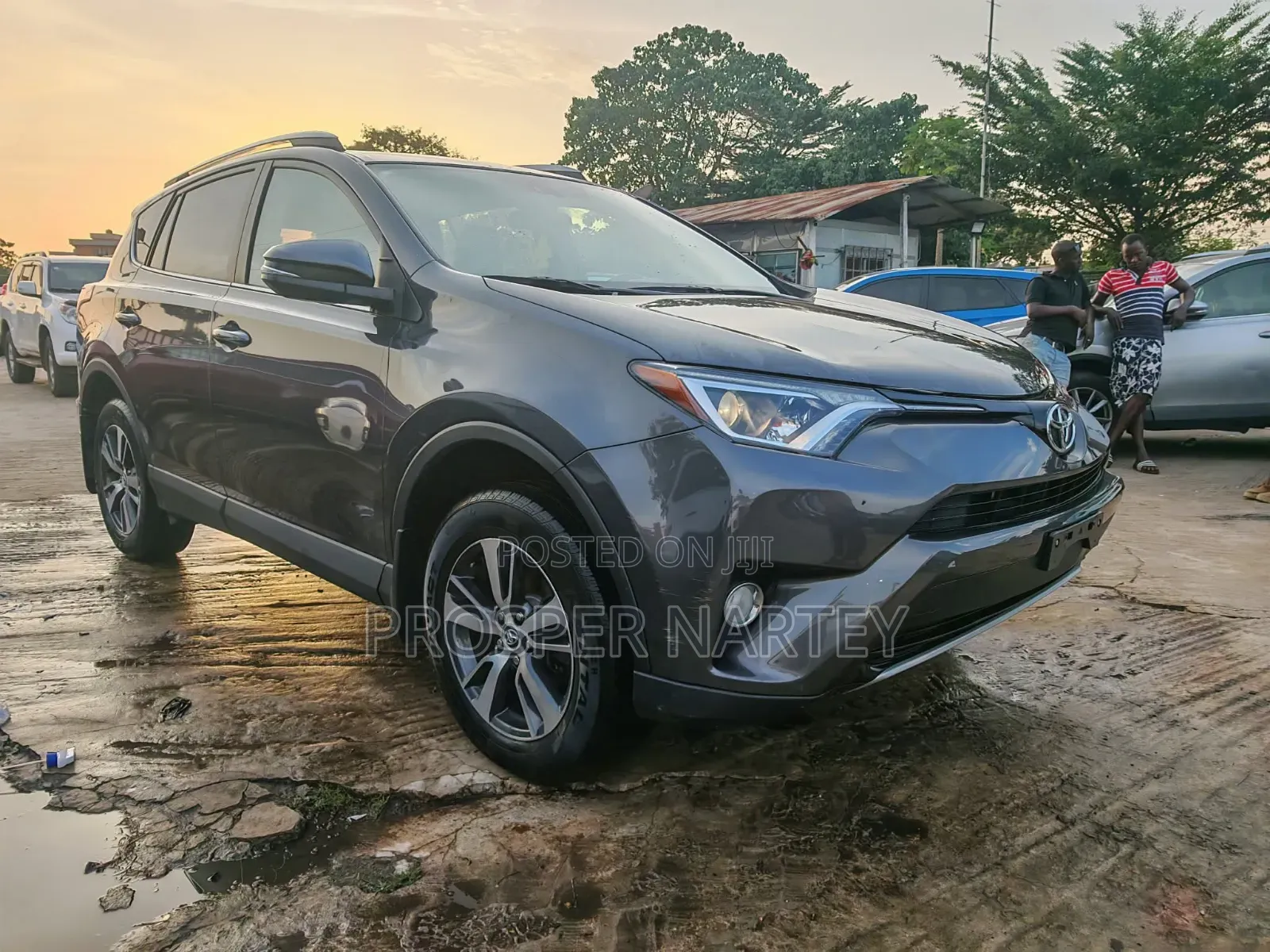 Toyota RAV4 2016 Gray