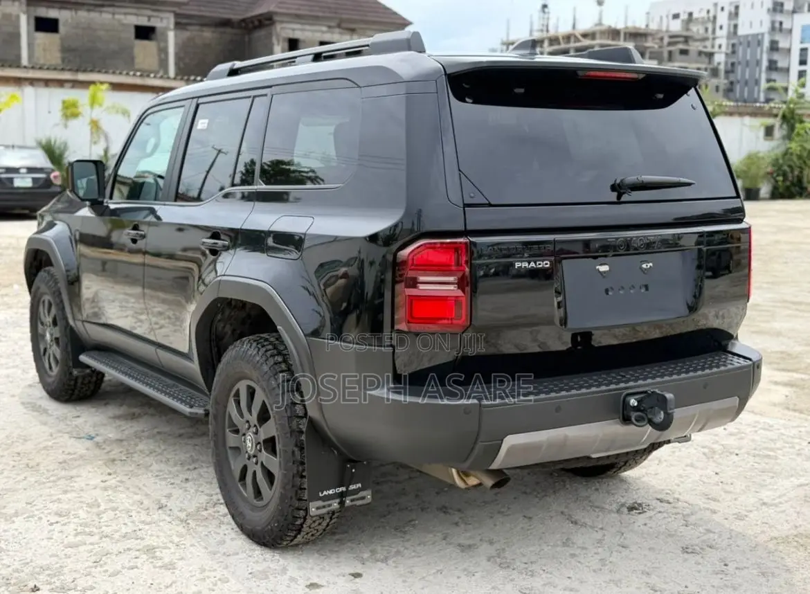 Toyota Land Cruiser Prado 2025 Black
