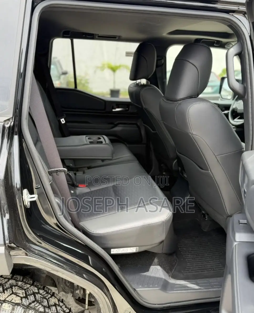Toyota Land Cruiser Prado 2025 Black