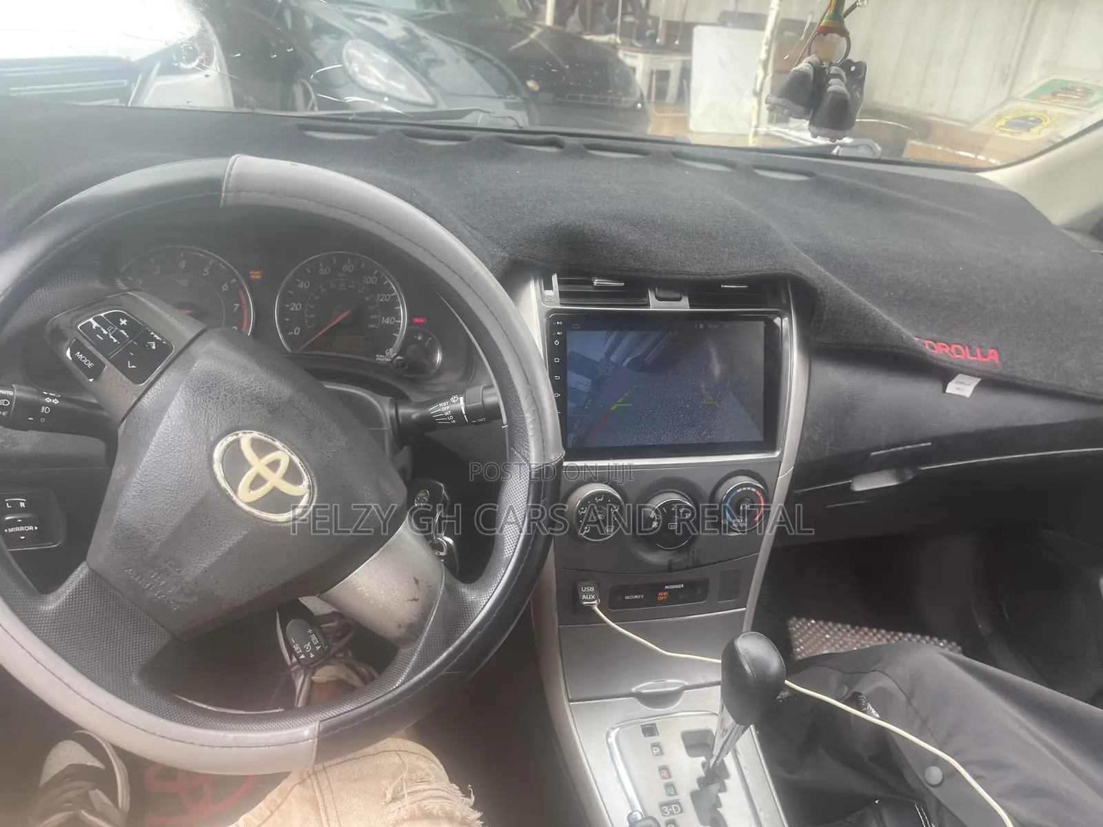 Toyota Corolla LE 4dr Sedan (1.8L 4cyl 4A) 2012 Gray