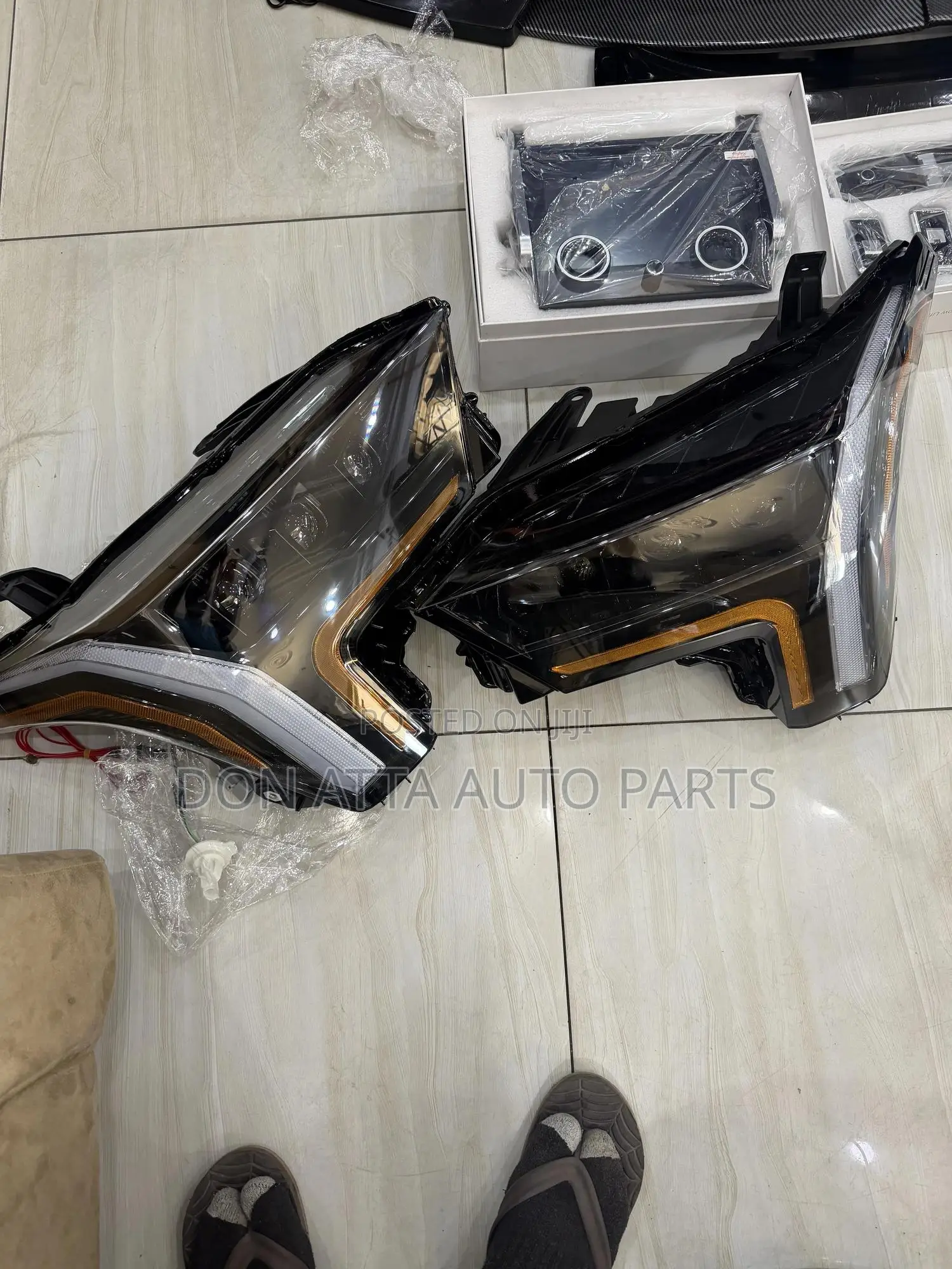 Toyota Tundra 2021–2024 Spec Headlights – Available Now! 