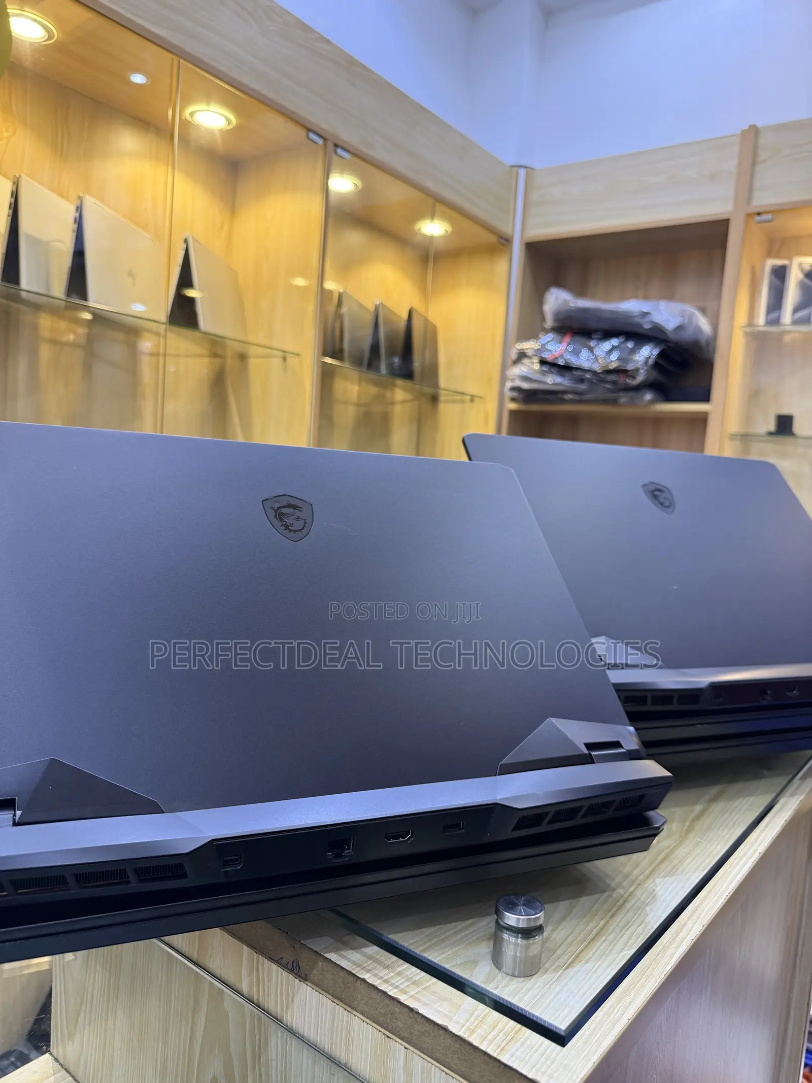 New Laptop MSI GP75 Leopard 32GB Intel Core i7 SSD 1T