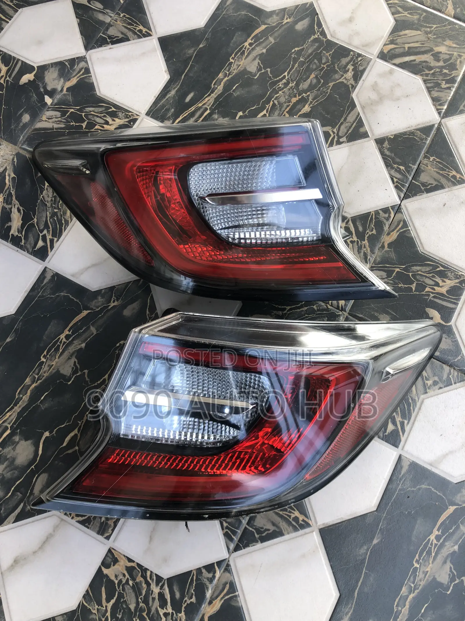 2019–2022 Toyota Corolla Hatchback Taillight (Foreign Used)