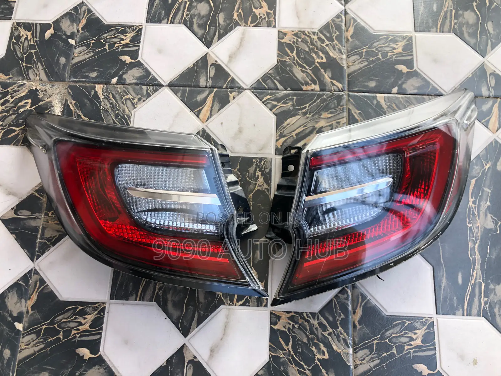 2019–2022 Toyota Corolla Hatchback Taillight (Foreign Used)