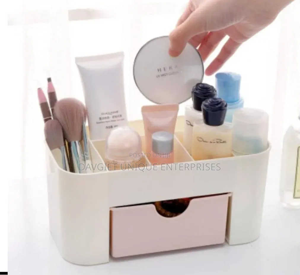Cute Cusmetic Organizer