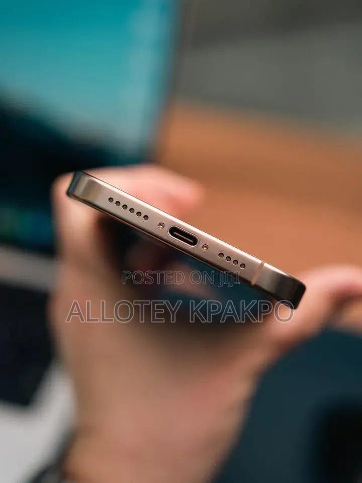Apple iPhone 15 Pro Max 256 GB Gold