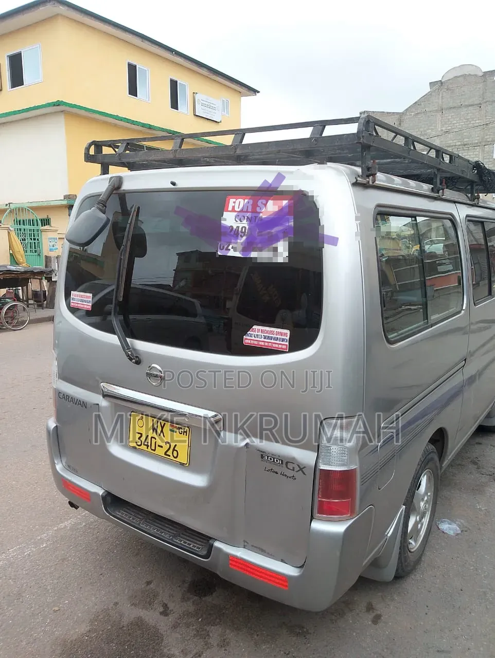 Nissan Caravan 2012 Gray