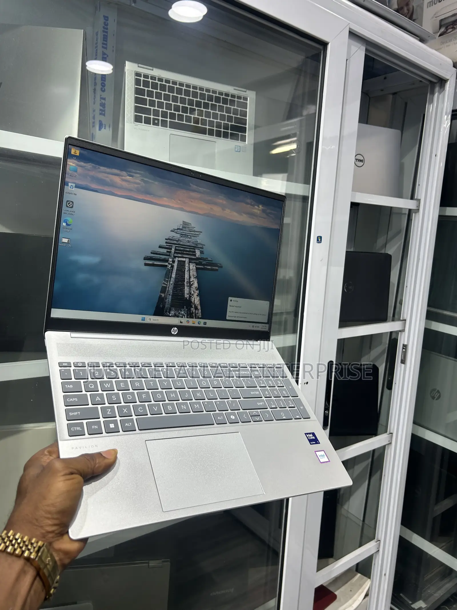 Laptop HP Pavilion 17 32GB Intel Core Ultra 7 SSD 1T