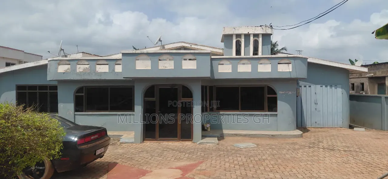 6bdrm House in Millions Properties, Kumasi Metropolitan for sale