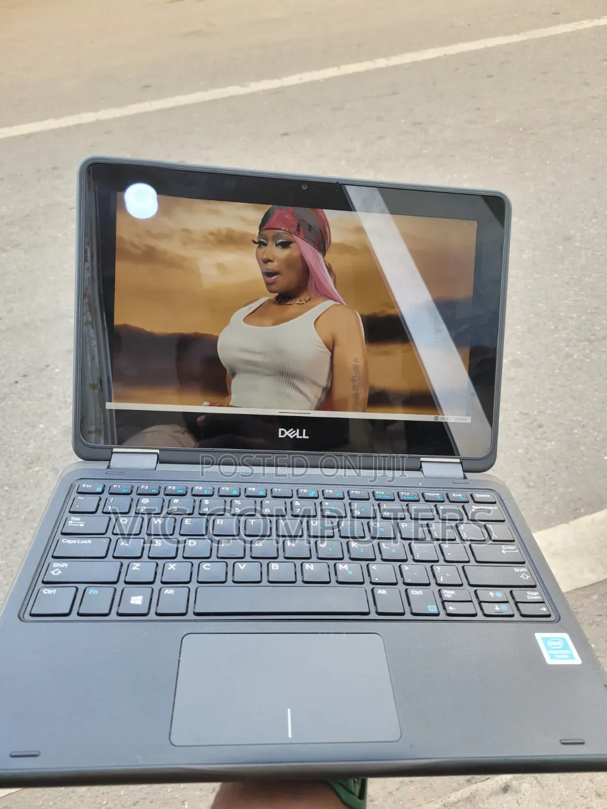 Laptop Dell Latitude 3190 2-in-1 4GB Intel SSD 128GB