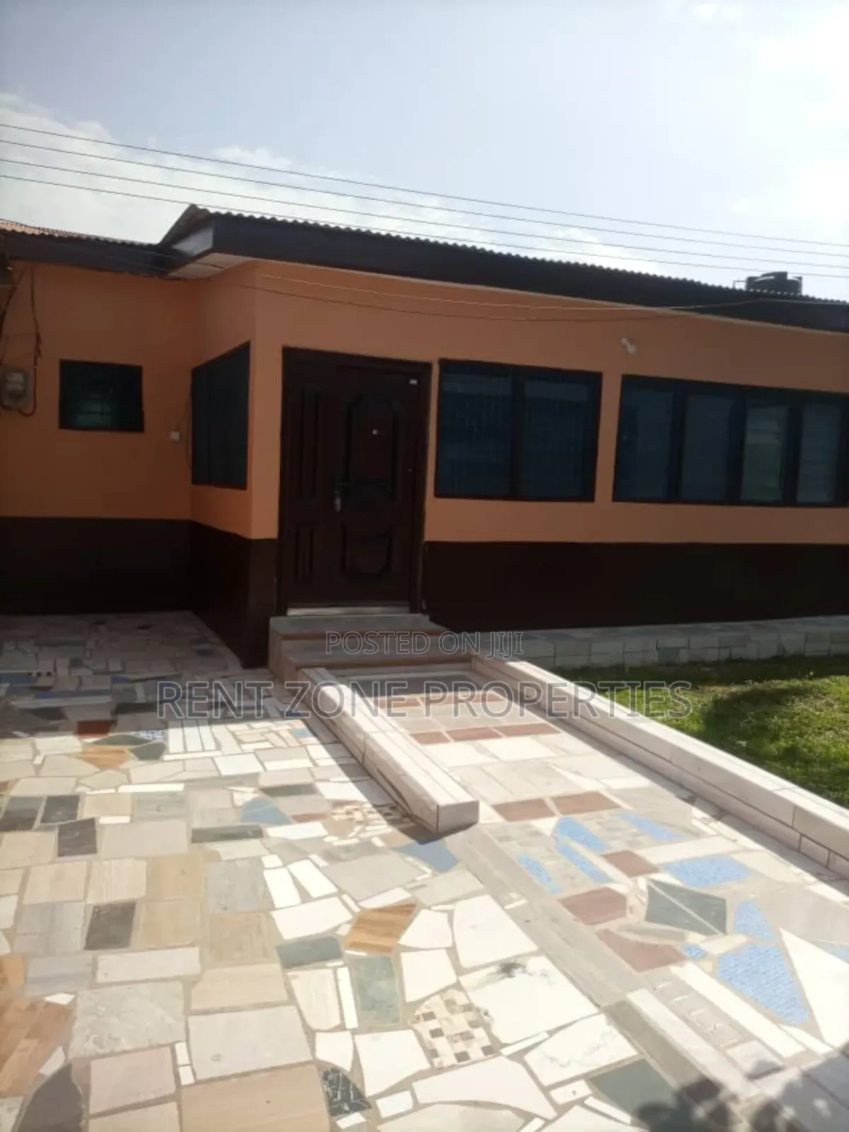 2bdrm Apartment in Mile 7 for rent