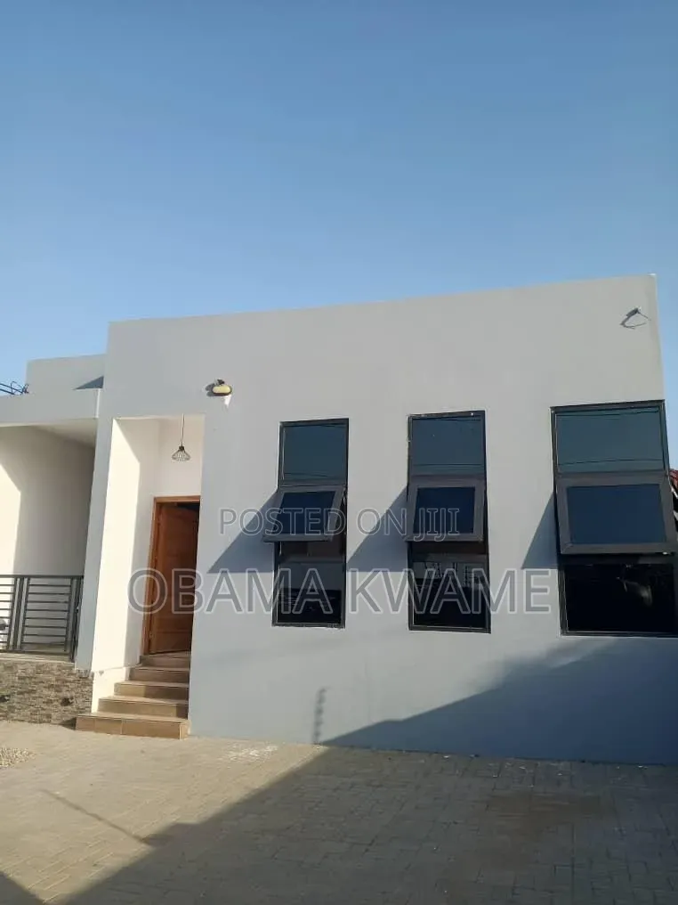 3bdrm House in Laryea Homes, Amasaman for sale