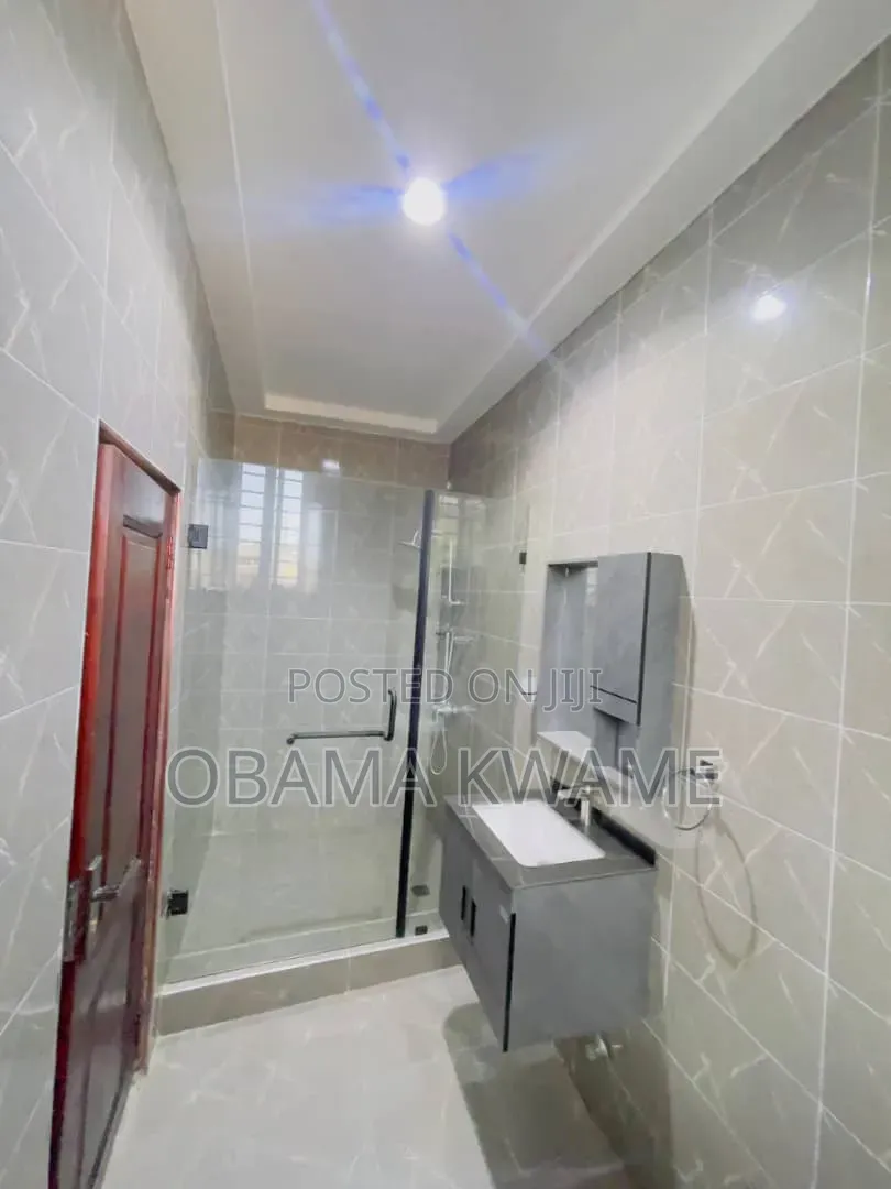 4bdrm House in Laryea Homes, Lake Side Estate for sale