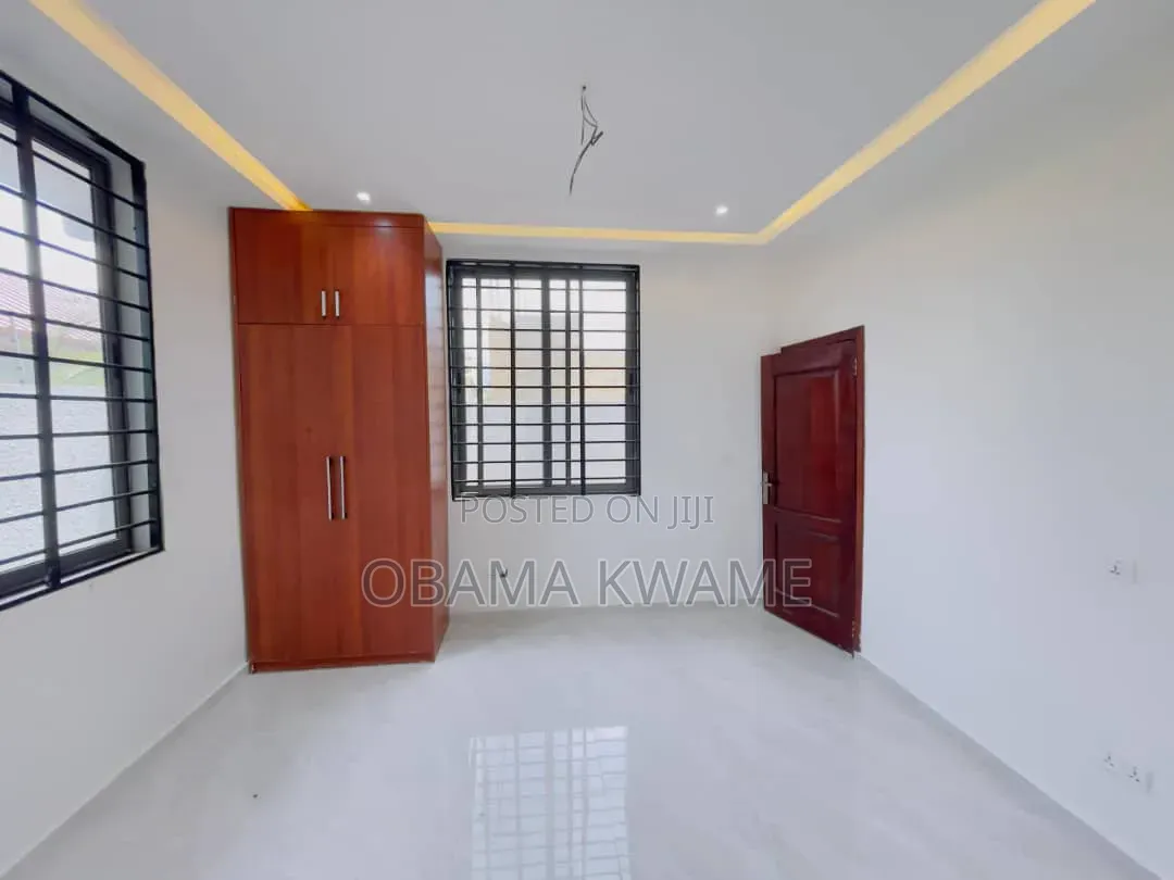 4bdrm House in Laryea Homes, Lake Side Estate for sale