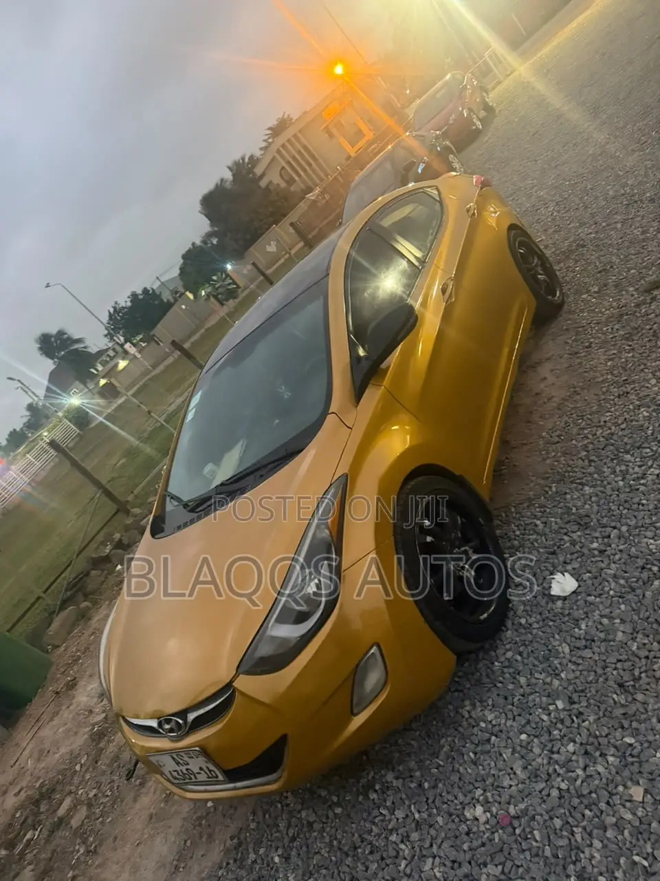 Hyundai Elantra 2013 Yellow