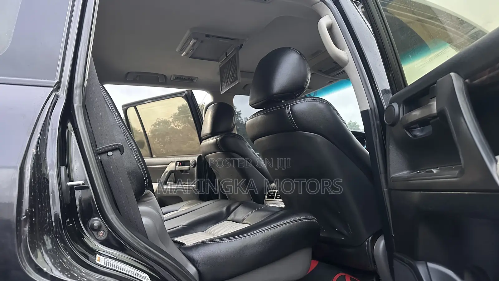 Toyota Land Cruiser 4.5 V8 DLX 2014 Black