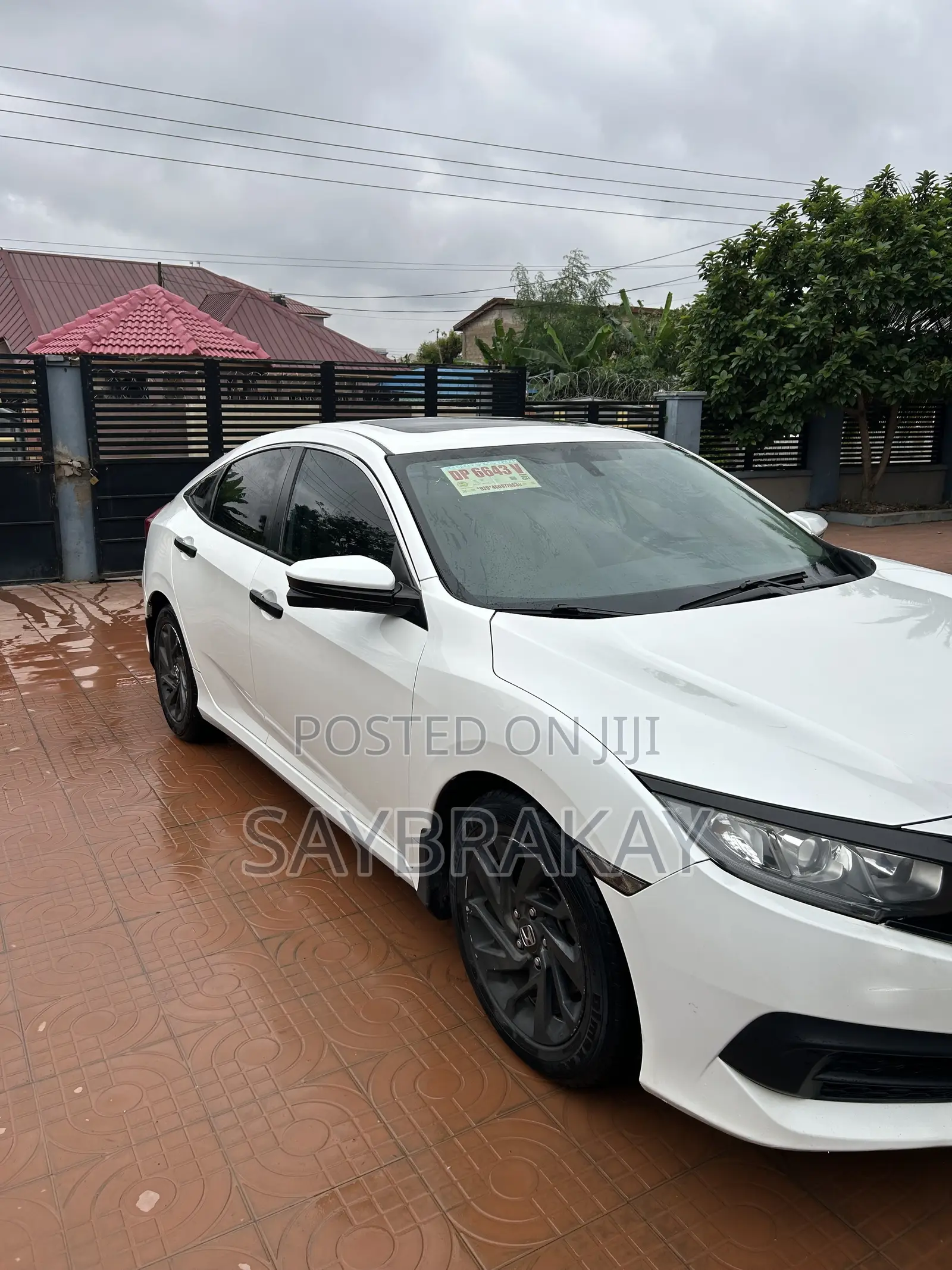 Honda Civic EX Sedan 2018 Off white