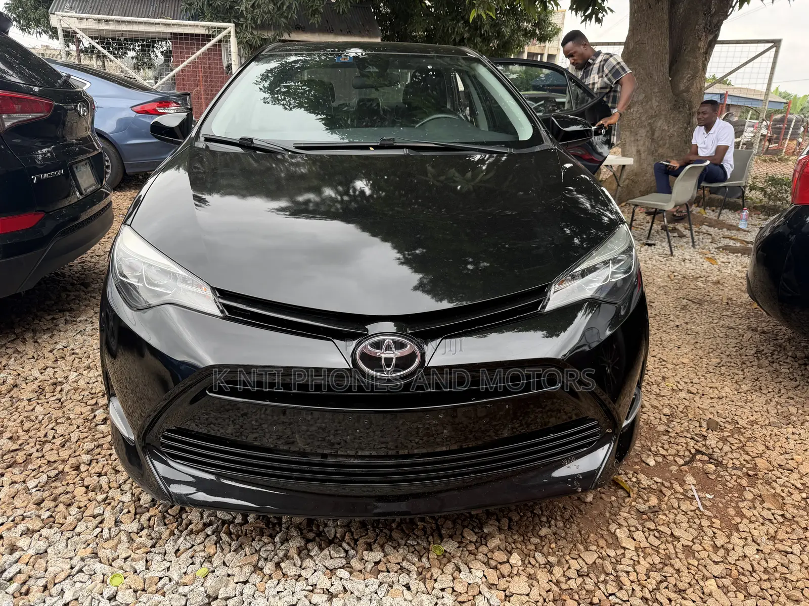 Toyota Corolla XLE (1.8L 4cyl 2A) 2019 Black