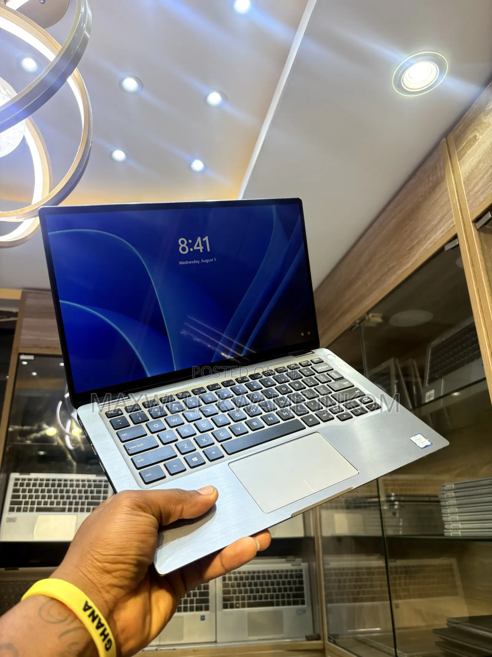 Laptop Dell Latitude 7400 2-in-1 16GB Intel Core i5 SSD 256GB