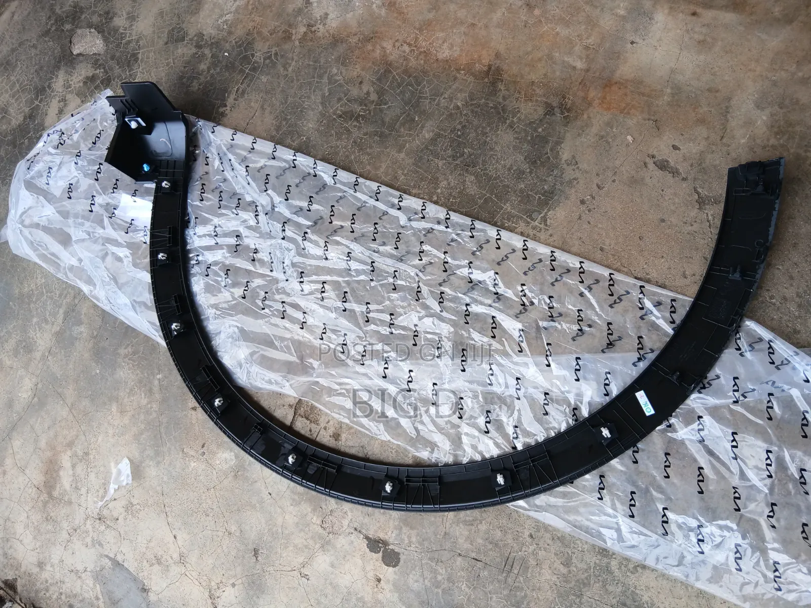 Kia Sportage 2023 ,2024 ,2025 Fender Moulding