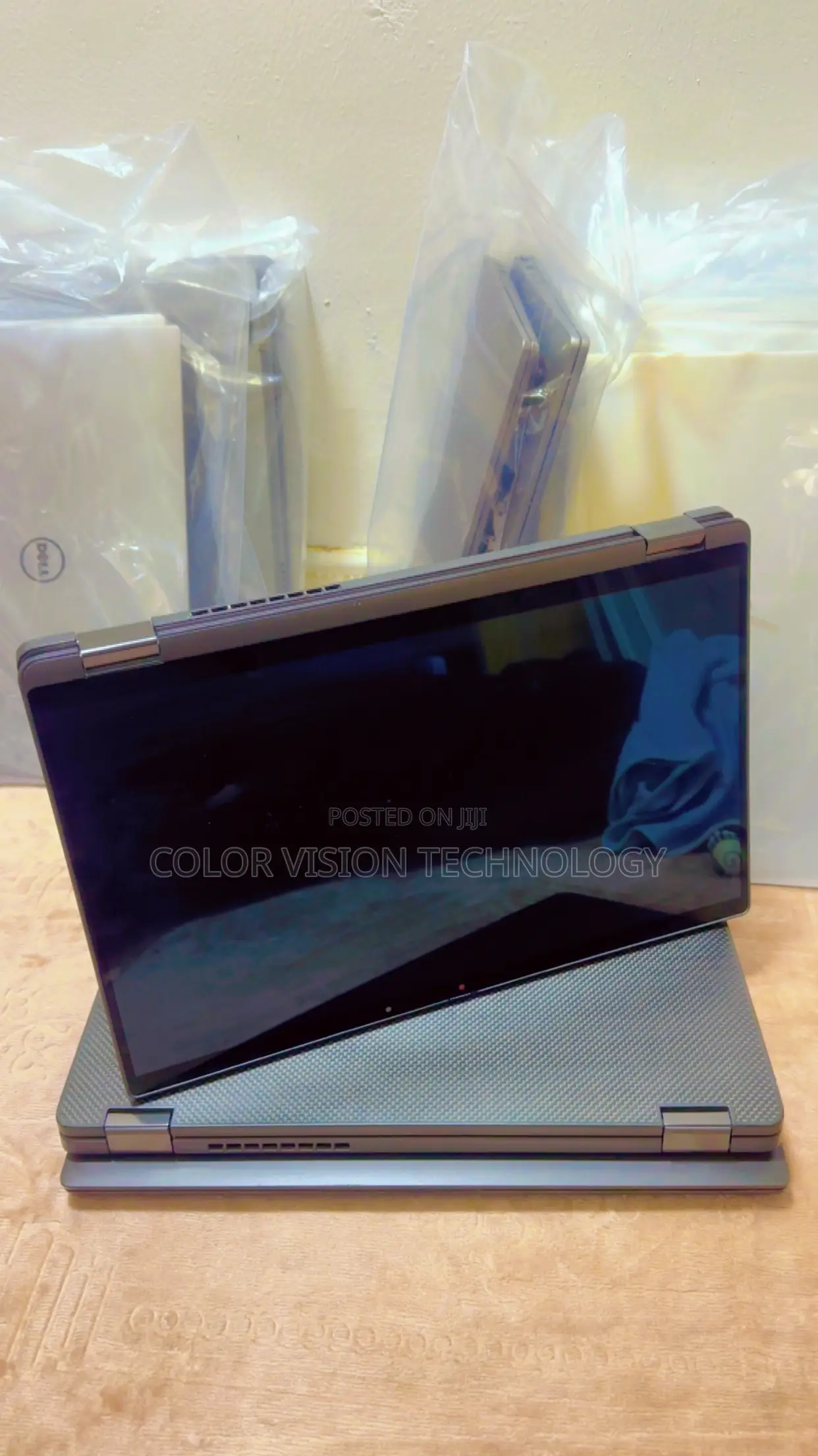 Laptop Dell Latitude 7400 2-in-1 16GB Intel Core i5 SSD 256GB