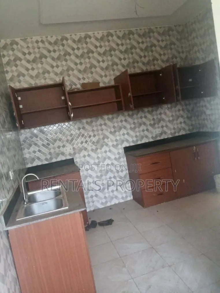 2bdrm House in Amrahia for rent