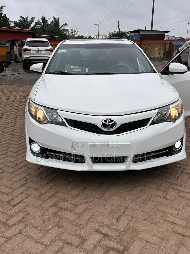 Toyota Camry 2014 White
