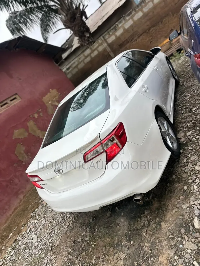 Toyota Camry 2014 White