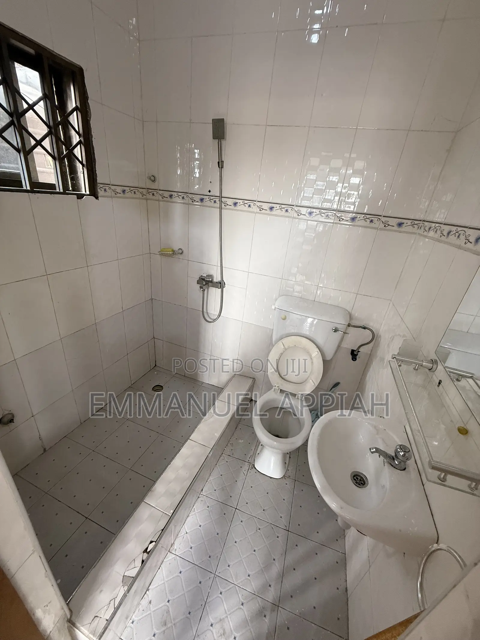1bdrm Apartment in Ablekuma Curve for rent