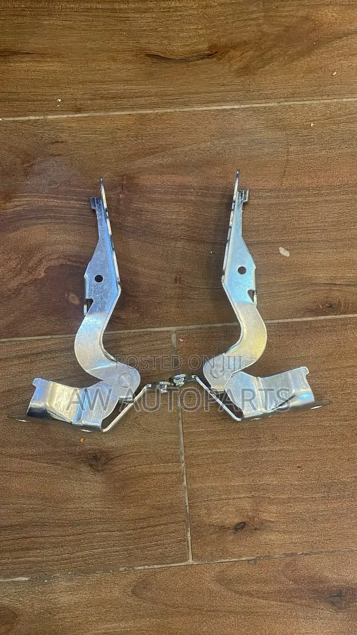 Toyota Corolla 03-08 Hood Hinge
