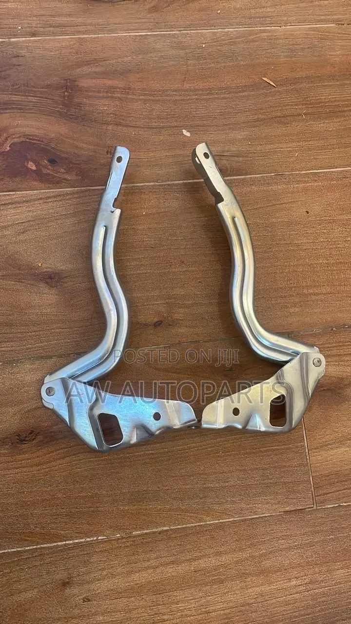 Hyundai Accent 11-17 Hood Hinge