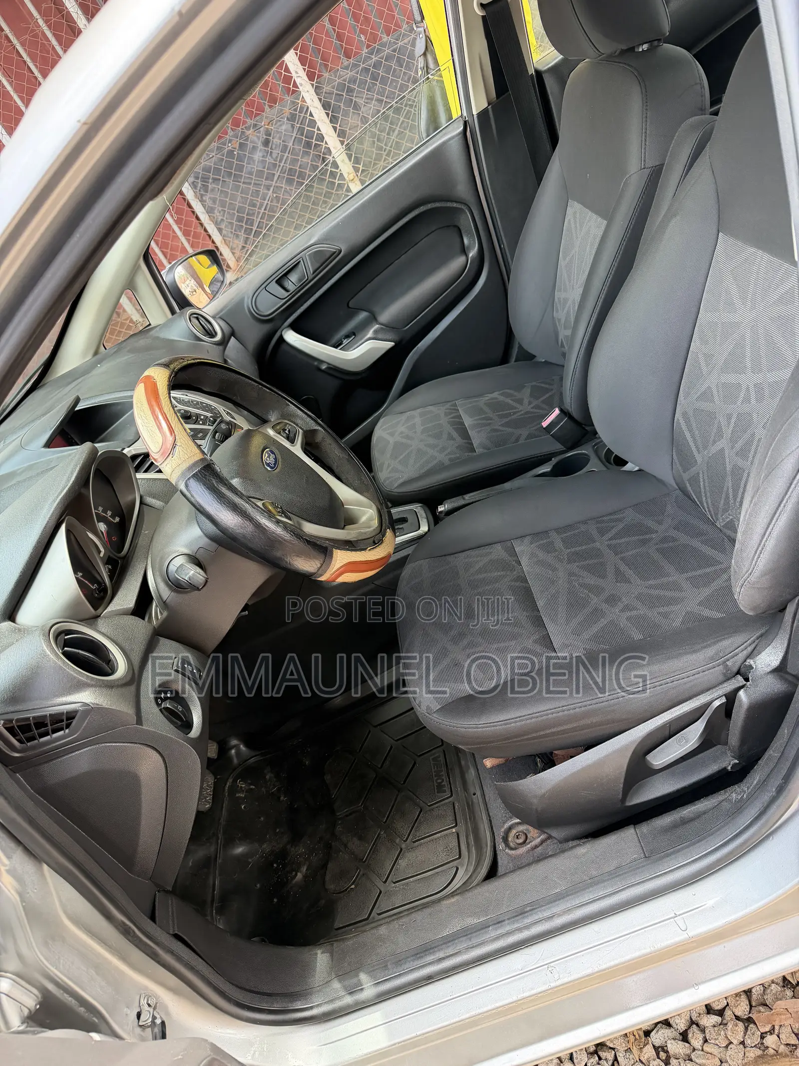 Ford Fiesta 2012 Silver