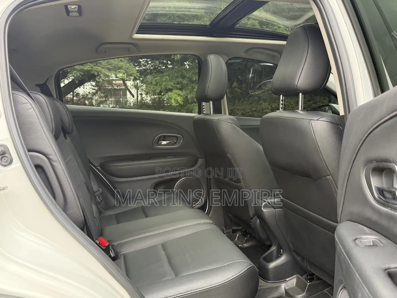 Honda HR-V 4dr SUV (1.5L 4cyl CVT) 2016 White