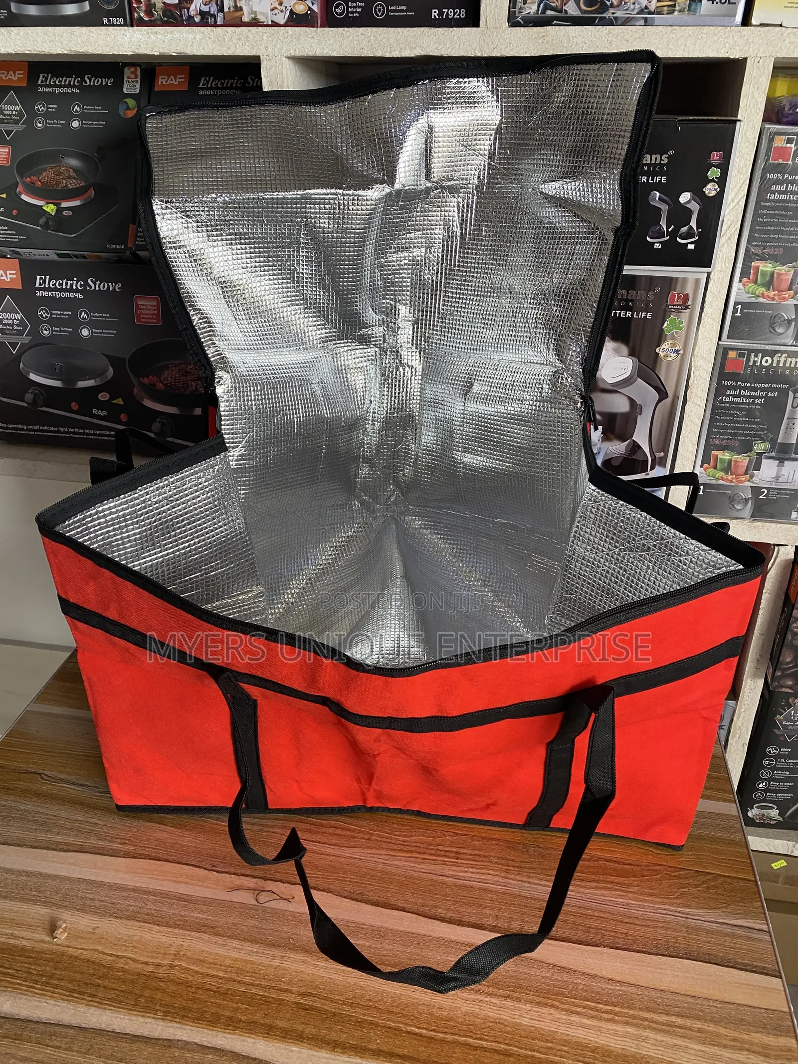Insulated Red Bag for Hot Meals and Cold Drinks