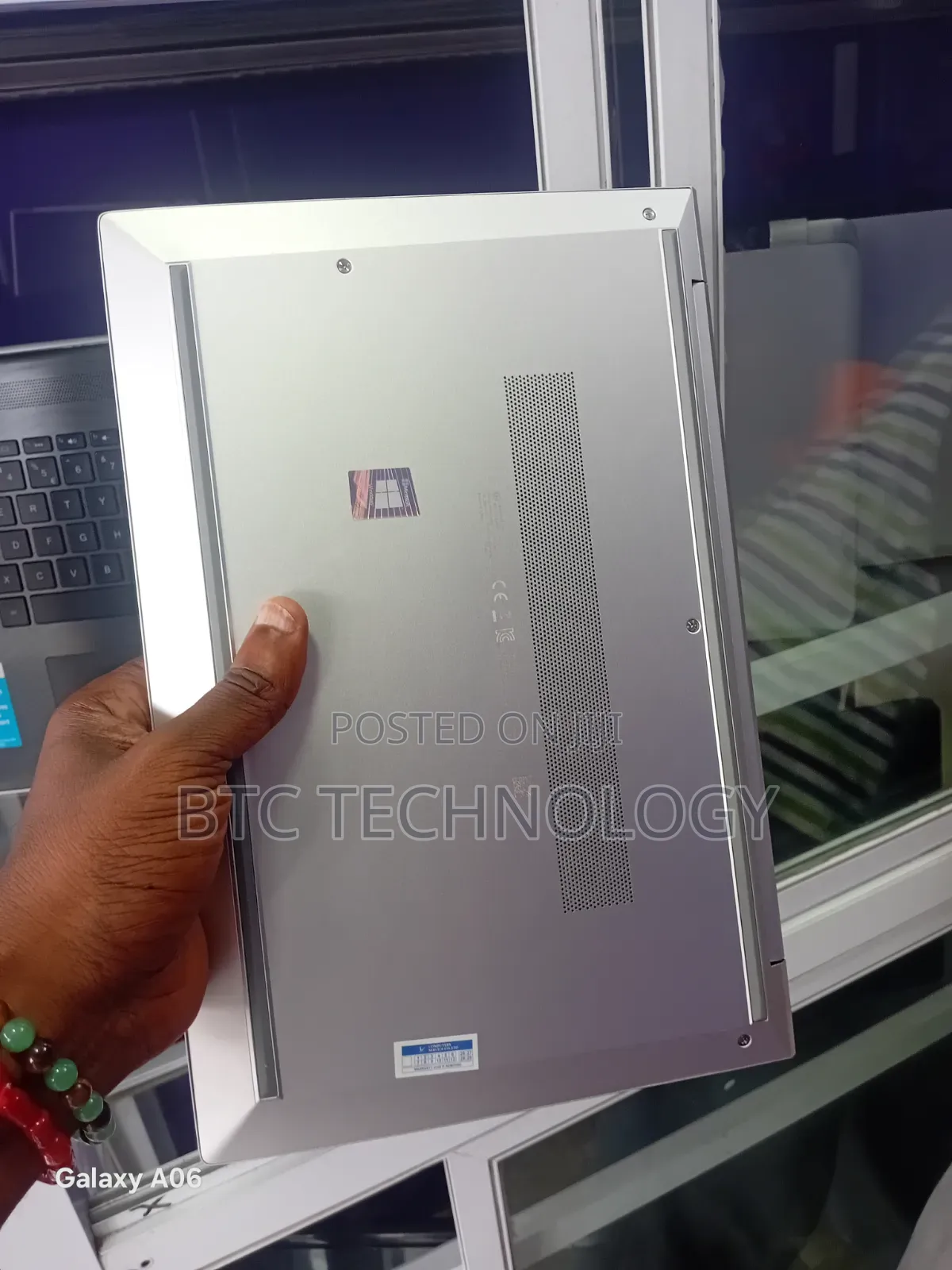 New Laptop HP EliteBook 840 G8 16GB Intel Core i5 SSD 256GB
